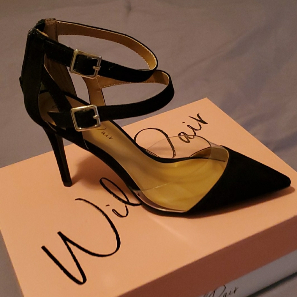 Wild Pair 8.5 Daymian Heels NIB